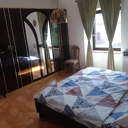 아파트 Marija 풀라